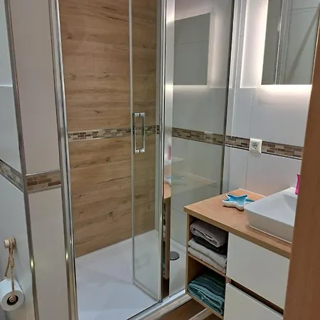 Neu! An Der Saale Apartment *